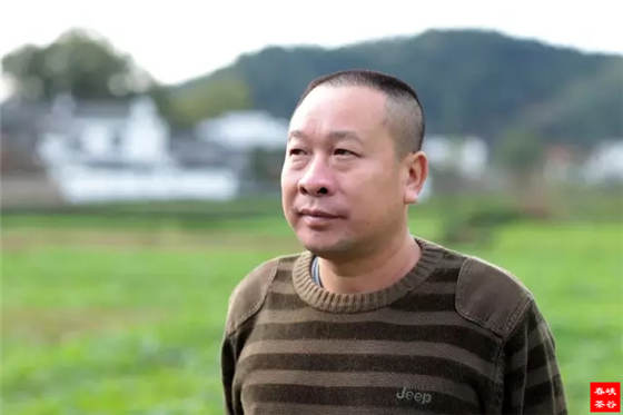 洪忠佩:唤醒一碗茶