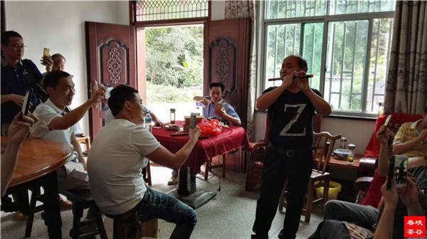 乡村美景忆西源,茶香还数峡谷春
